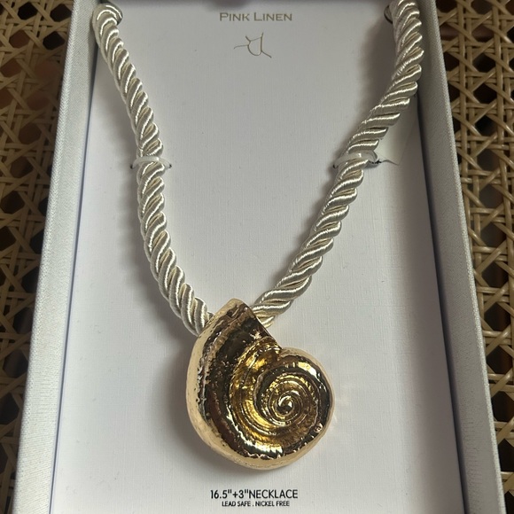 Pink Linen Jewelry - NIB Pink Linen gold tone conch shell on white rope necklace